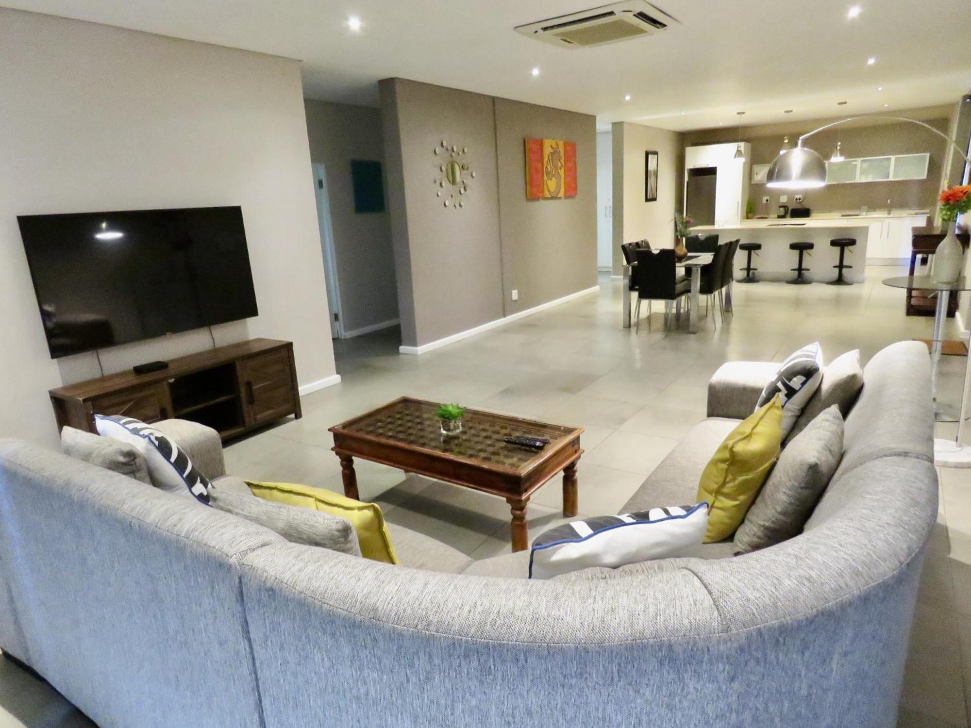 The Executive - Exclusive Self-Catering Apartments - Ezulwini Bagian luar foto