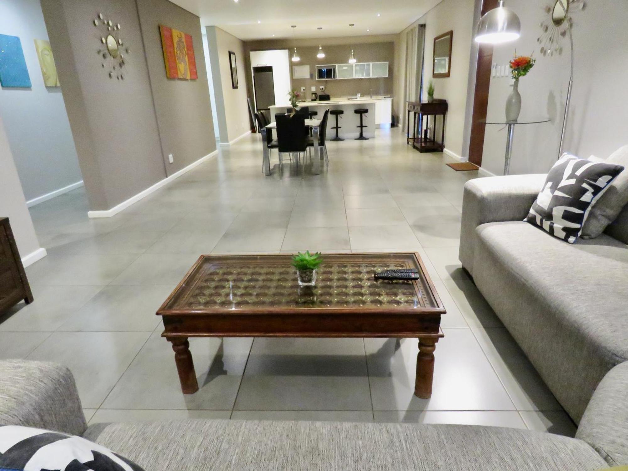The Executive - Exclusive Self-Catering Apartments - Ezulwini Bagian luar foto