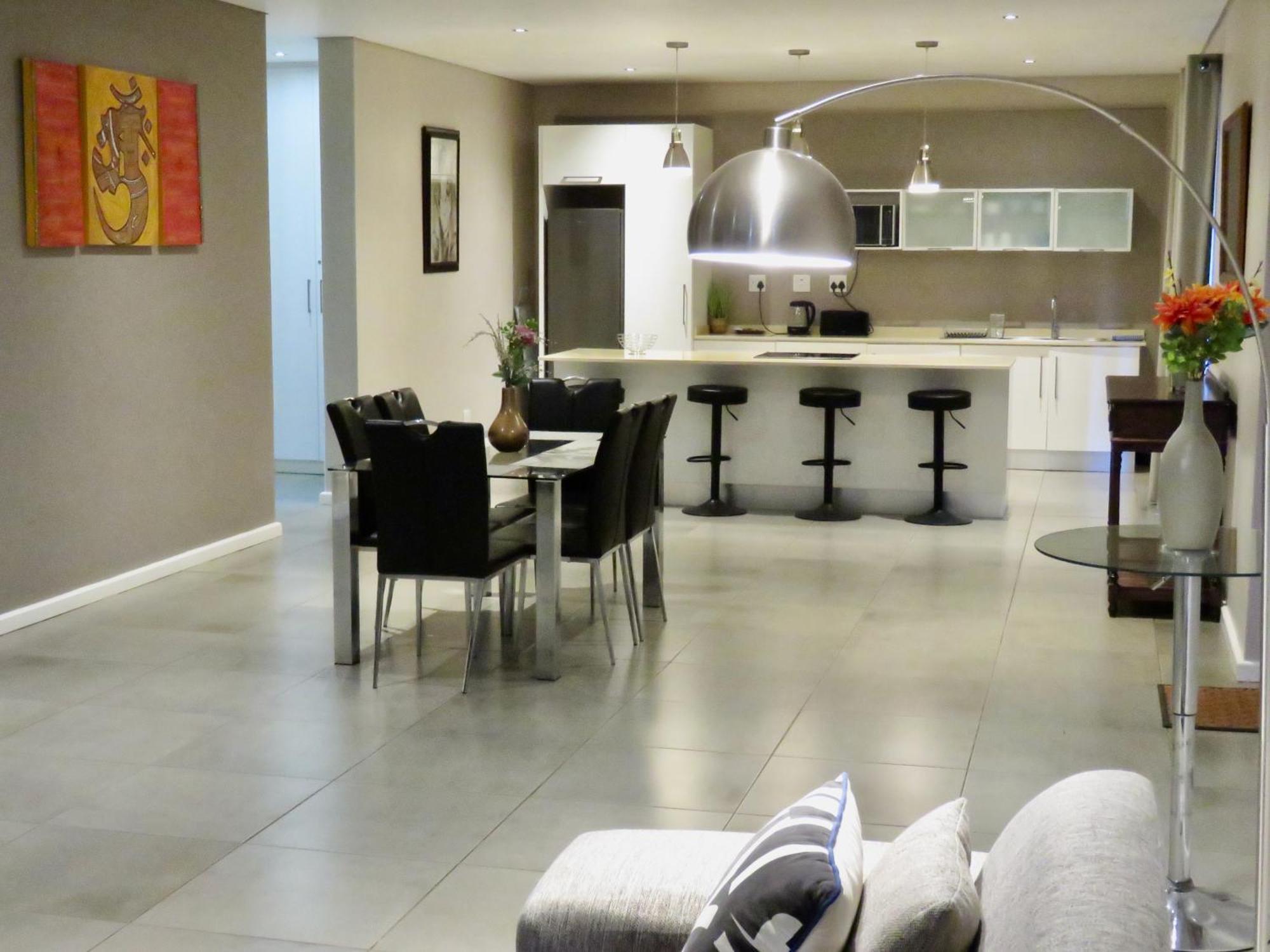The Executive - Exclusive Self-Catering Apartments - Ezulwini Bagian luar foto