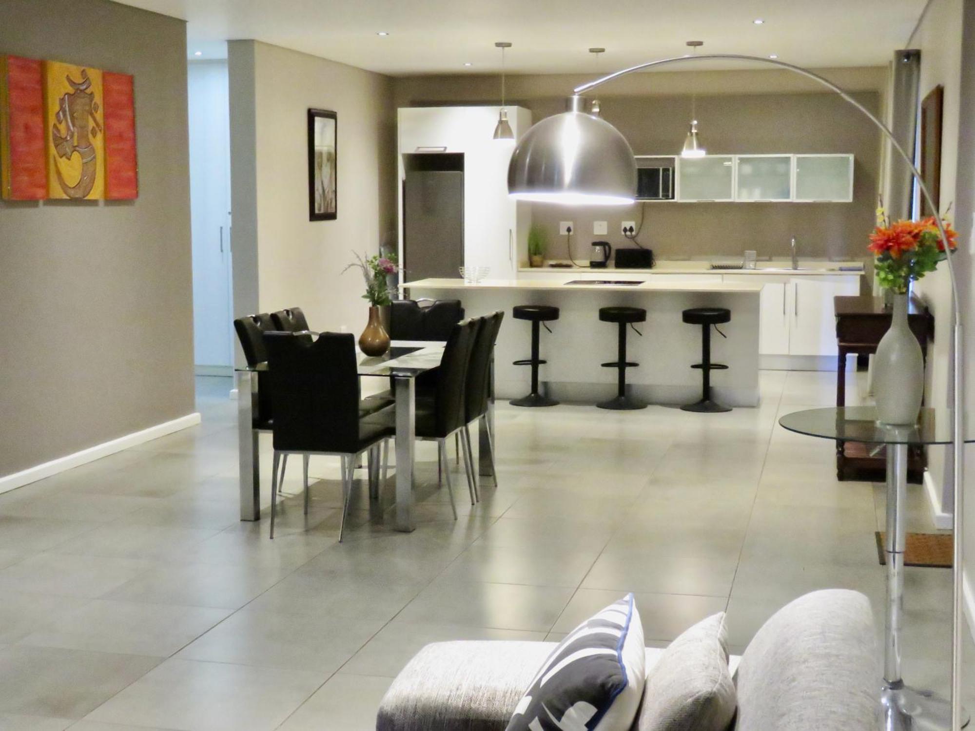 The Executive - Exclusive Self-Catering Apartments - Ezulwini Bagian luar foto