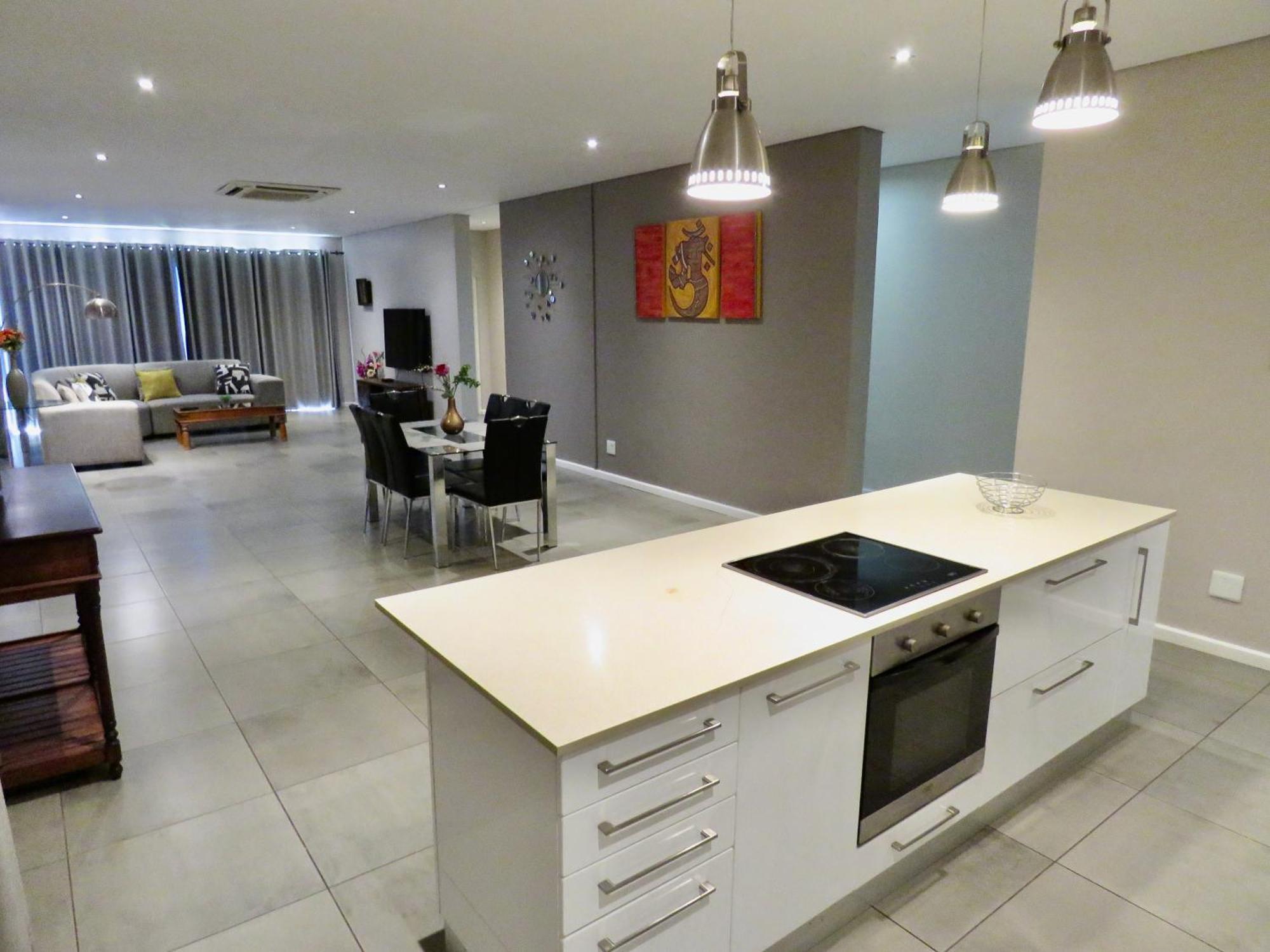 The Executive - Exclusive Self-Catering Apartments - Ezulwini Bagian luar foto