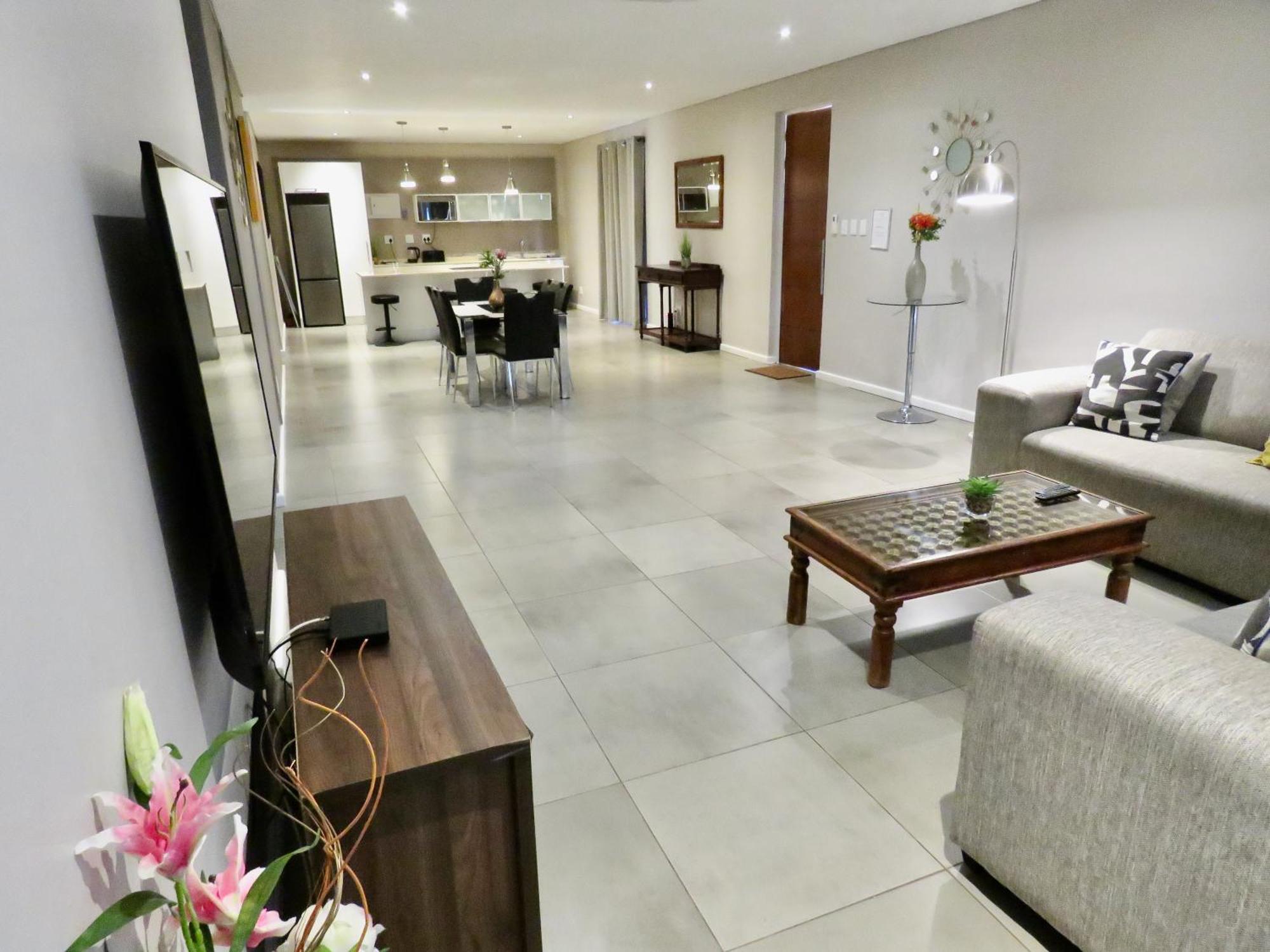The Executive - Exclusive Self-Catering Apartments - Ezulwini Bagian luar foto