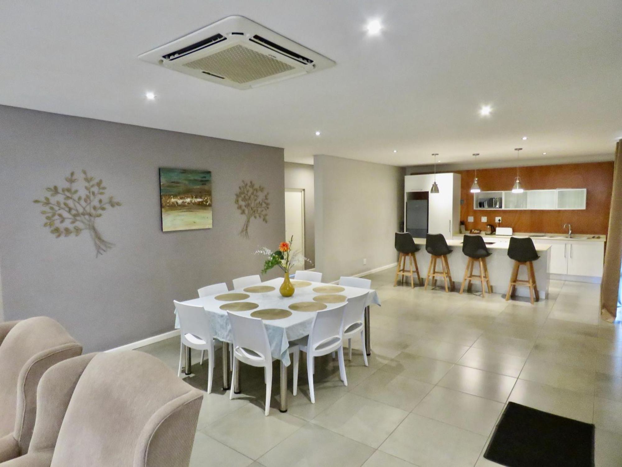 The Executive - Exclusive Self-Catering Apartments - Ezulwini Bagian luar foto